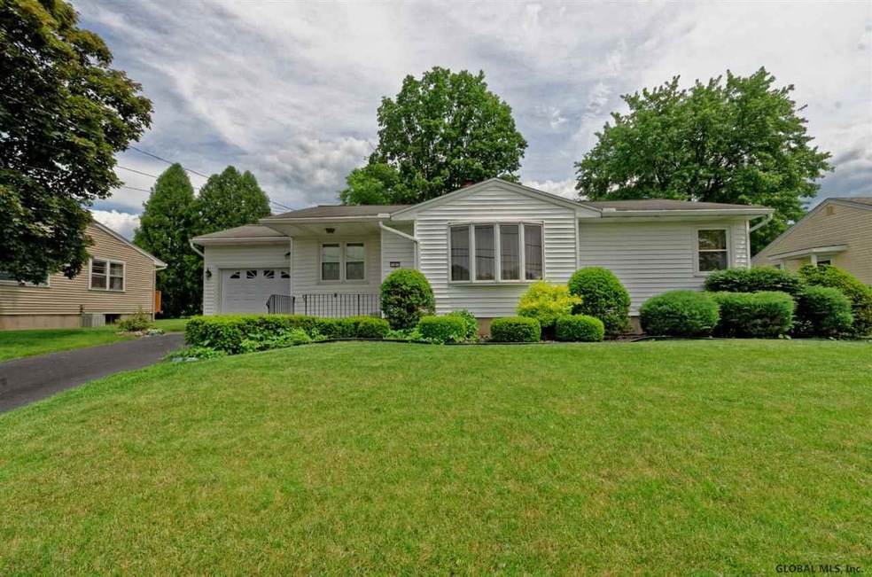 8 Crestwood Ave, Troy, NY 12180 - photo 1