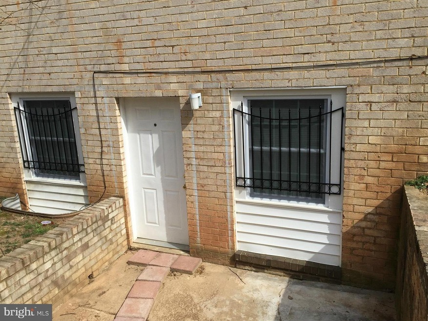 5204 Newton St unit T-1, Bladensburg, MD 20710 - photo 1