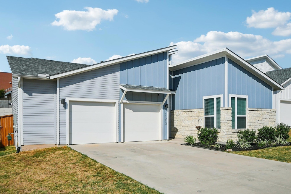 11212 Charger Way, Manor, TX 78653 - photo 1