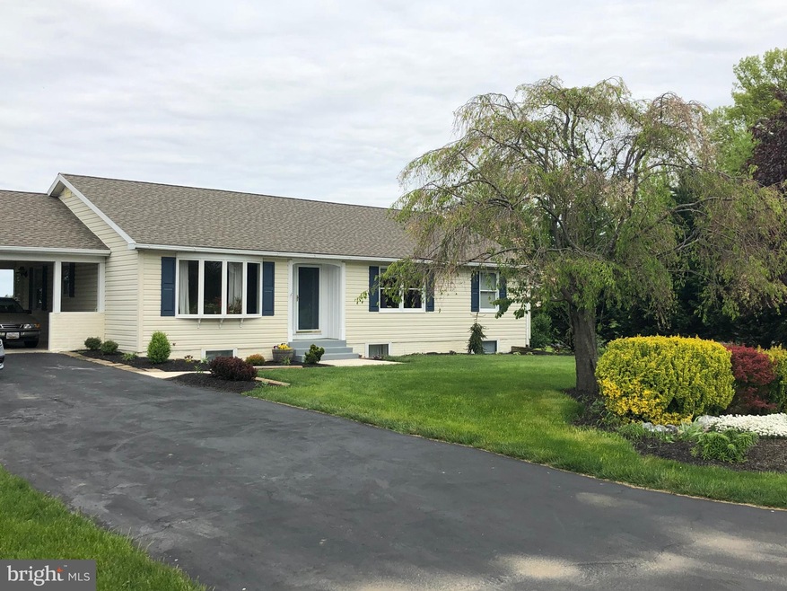 12244 Itnyre Rd, Smithsburg, MD 21783 - photo 1