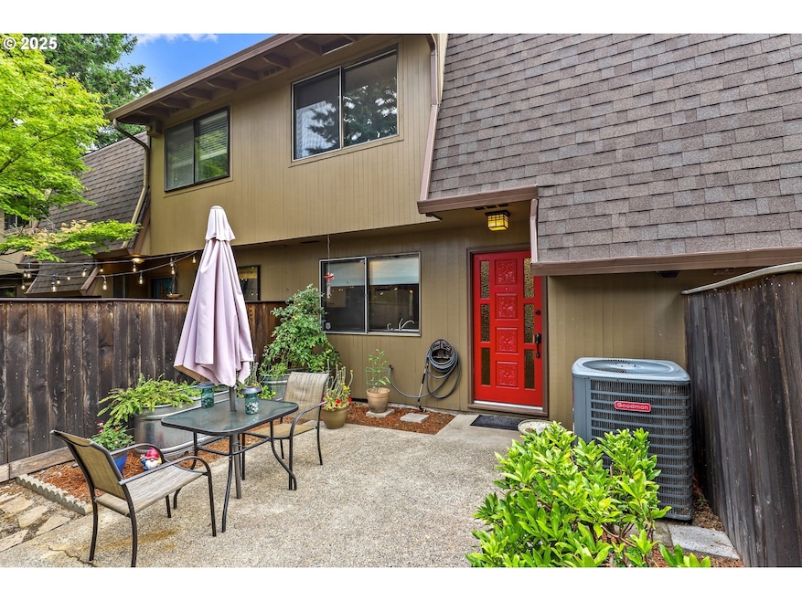 14523 NE Stanton Ct, Portland, OR 97230 - photo 1