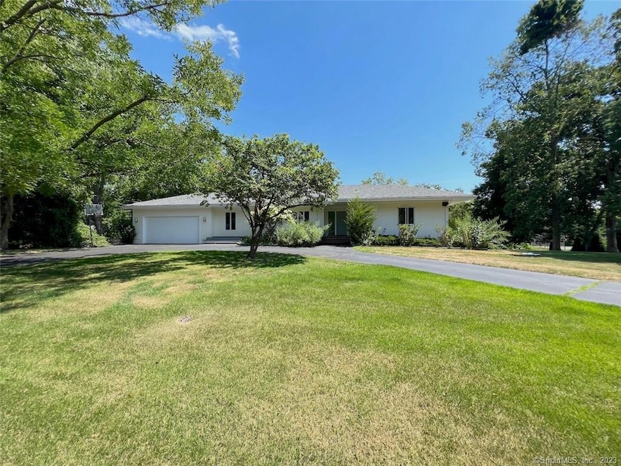 10 Heron Rd, Norwalk, CT 06855 - photo 1