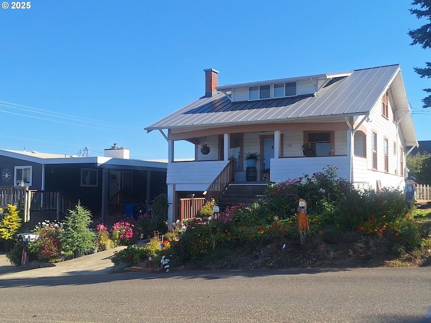 175 S 6th St, Reedsport, OR 97467 - photo 1