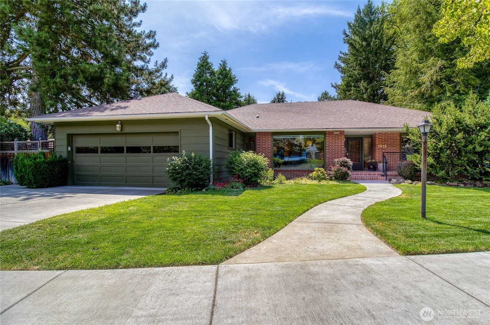 Pending $595,000