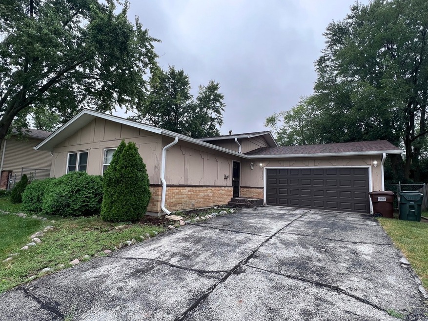 19000 Maple Ave, Country Club Hills, IL 60478 - photo 1