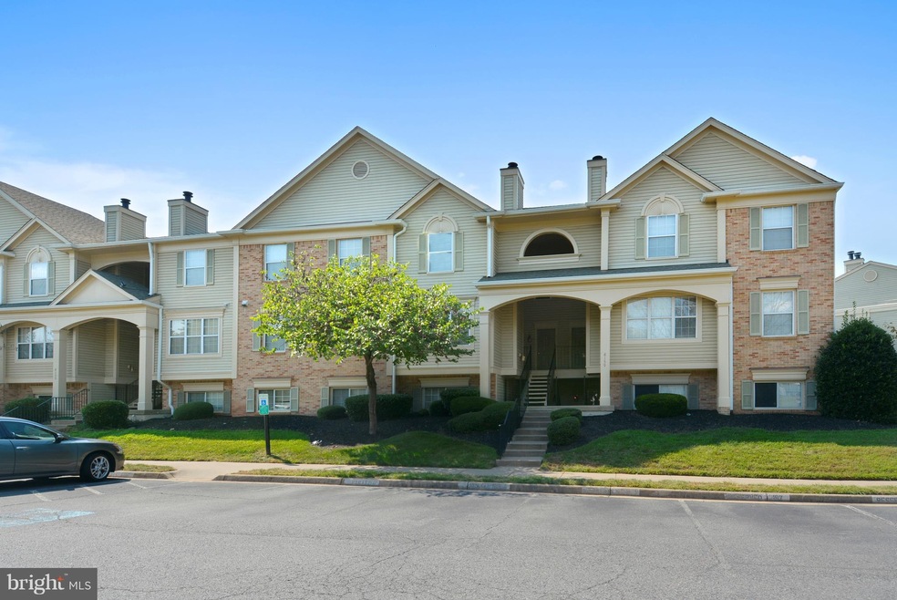 8159 Bayonet Way unit 204, Manassas, VA 20109 - photo 1