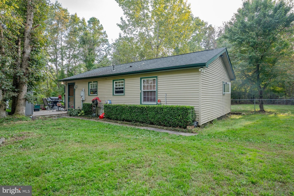 829 Harrison Ave, Mays Landing, NJ 08330 - photo 1