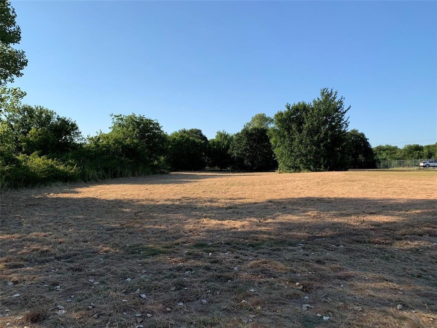 3601 Plaza Ct E, Granbury, TX 76049 - photo 1