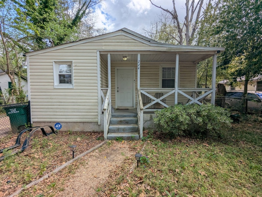 224 Berkeley St SE, Aiken, SC 29801 - photo 1