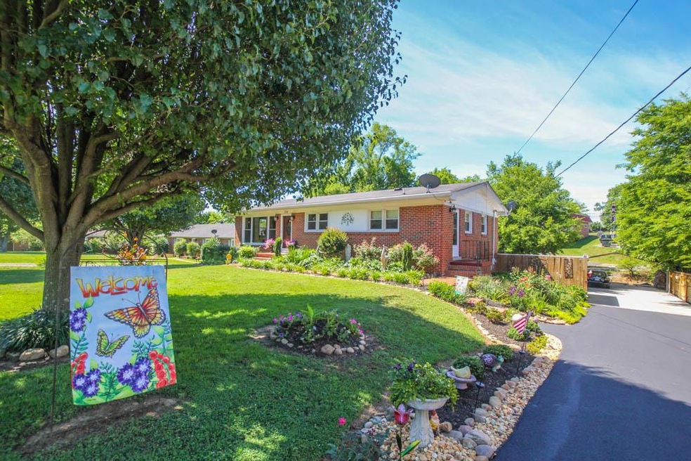 104 Horseshoe Dr, Shelbyville, TN 37160 - photo 1