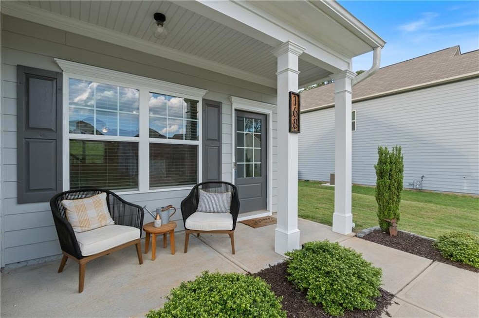 View of patio / terrace with covered porch