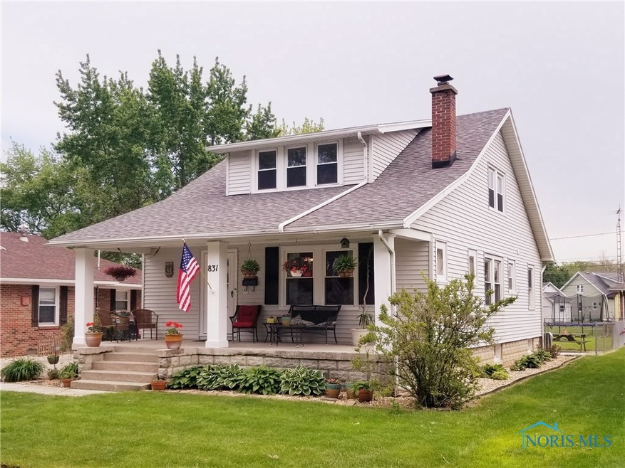 831 W College Ave, Woodville, OH 43469 - photo 1