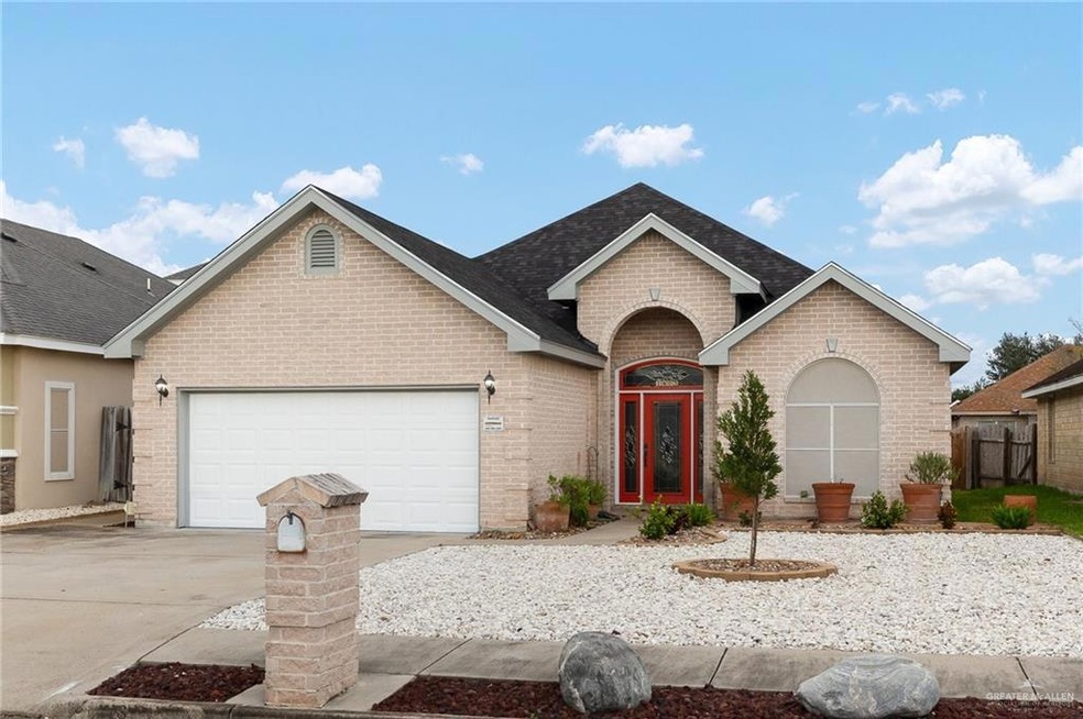 1403 El Paseo Dr, Weslaco, TX 78596 - photo 1