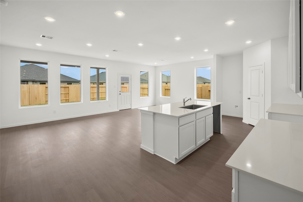 *Not actual home, pictures representative of same floor plan*