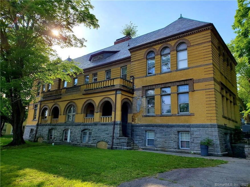 100 Broad St unit 204, Norwich, CT 06360 - photo 1