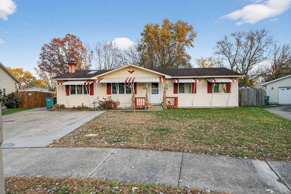 1350 Providence Ct, Mishawaka, IN 46544 - photo 1