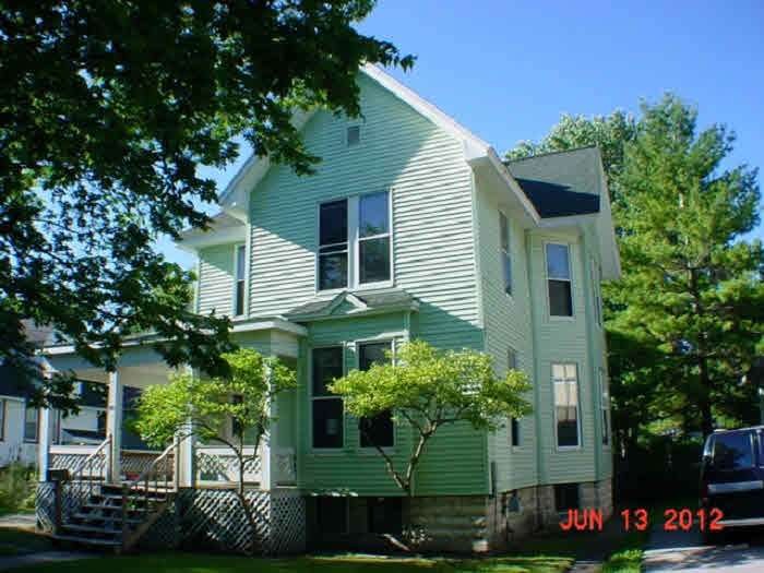 912 Mckinley St, Bay City, MI 48708 - photo 1