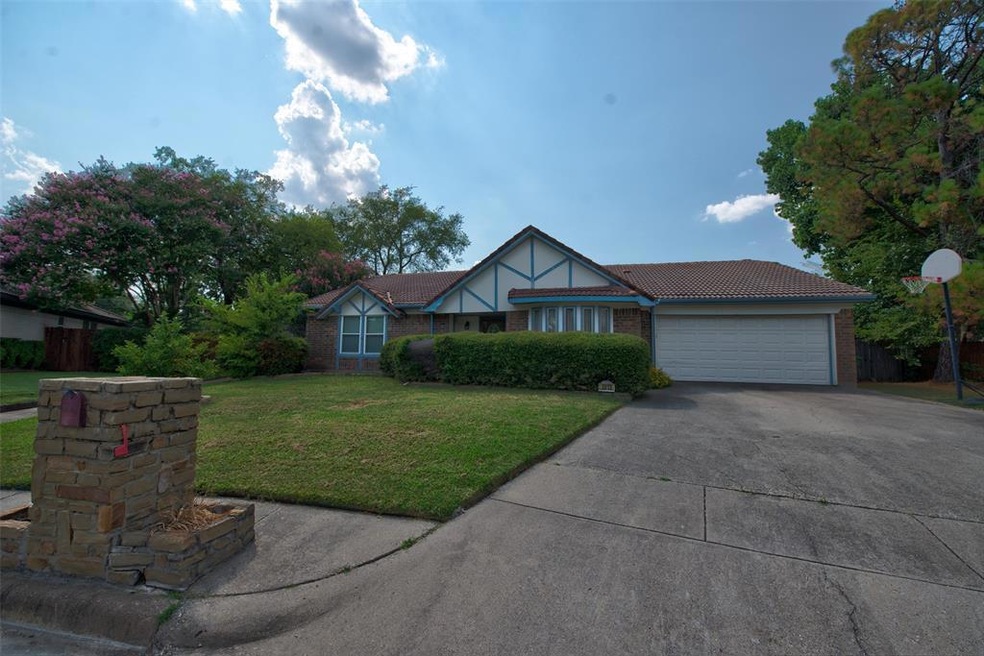 3313 Lancelot Ct, Bedford, TX 76021 - photo 1