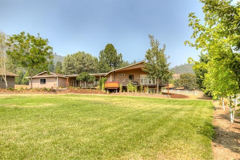 1000 Gleneden Way, Jacksonville, OR 97530 - photo 1