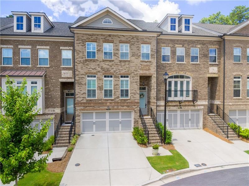 Better than new Alpharetta brick front Townhouse!
