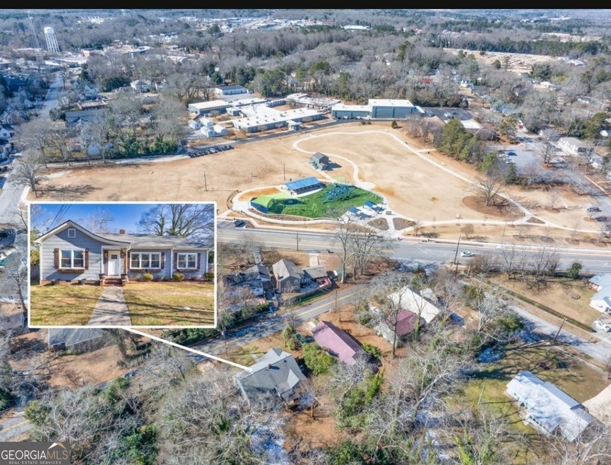 69 W Stephens St, Winder, GA 30680 - photo 1