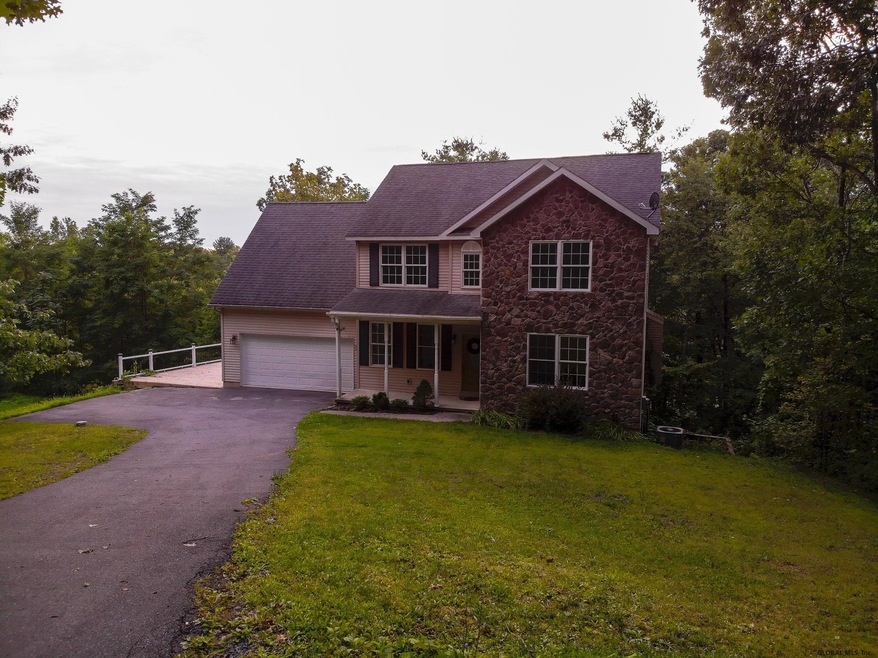 675 Eastline Rd, Ballston Spa, NY 12020 - photo 1