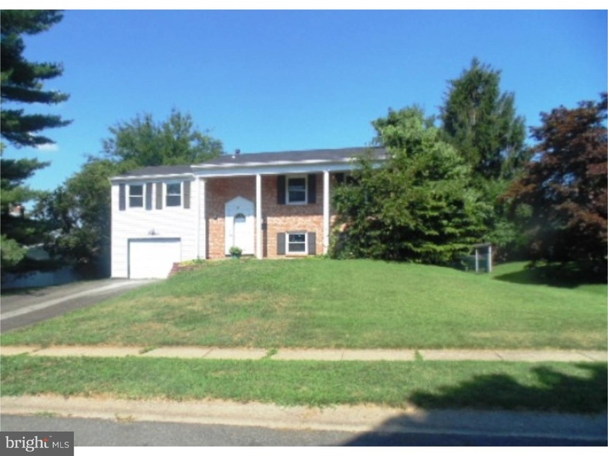 36 Triangle Ln, Willingboro, NJ 08046 - photo 1