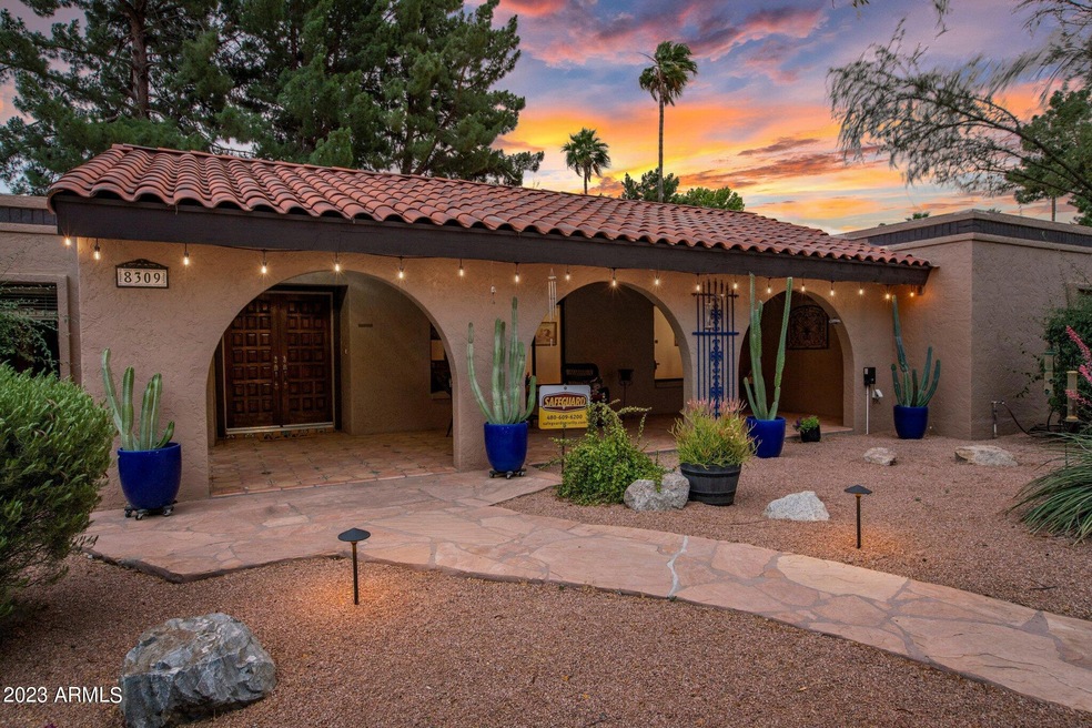 8309 S Terrace Rd, Tempe, AZ 85284 - photo 1