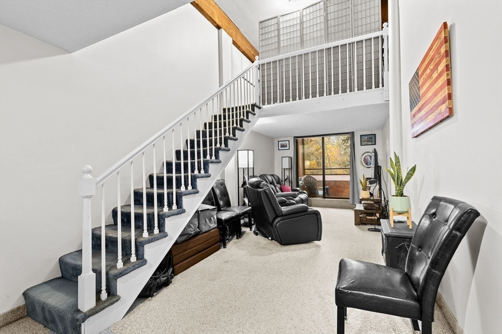 Pending $295,900 • Co-Listing Agent