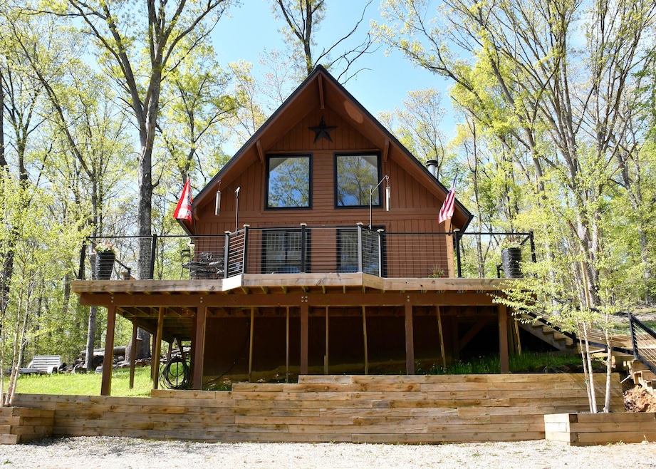 1970 Montezuma Ln, Hideaway Hills, OH 43107 - photo 1