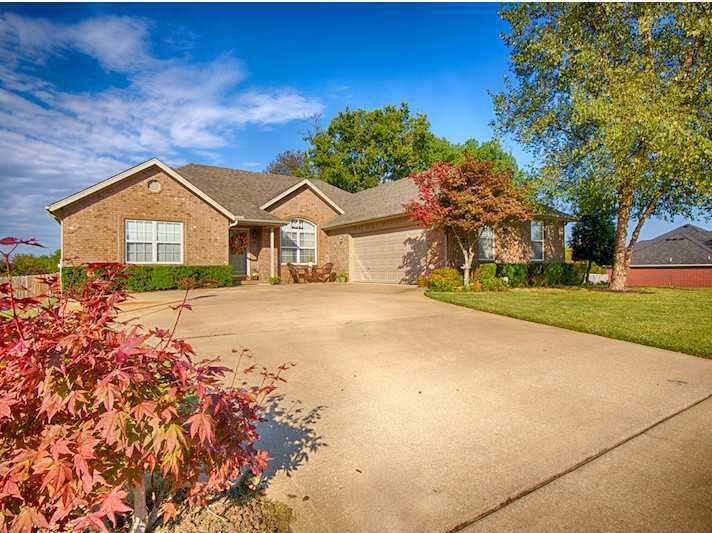 508 SW Duke Ave, Bentonville, AR 72712 - photo 1