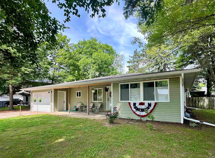 E1780 Amy St, Waupaca, WI 54981 - photo 1