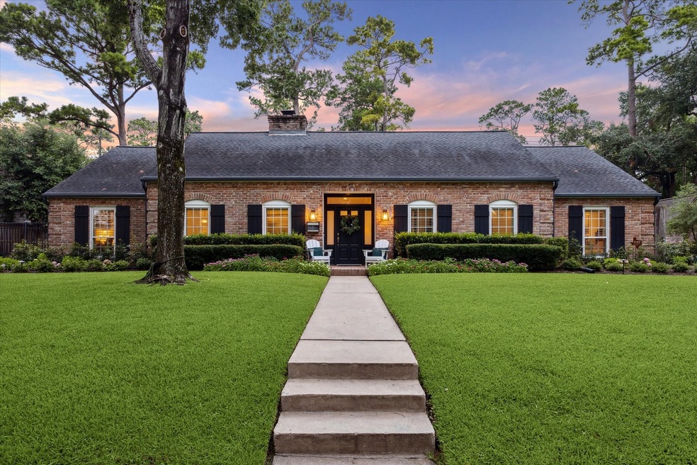 12130 Overcup Dr, Houston, TX 77024 - photo 1