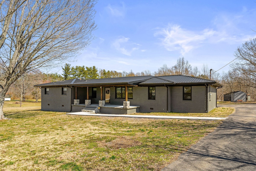 Sold $579,900 • Co-Listing Agent