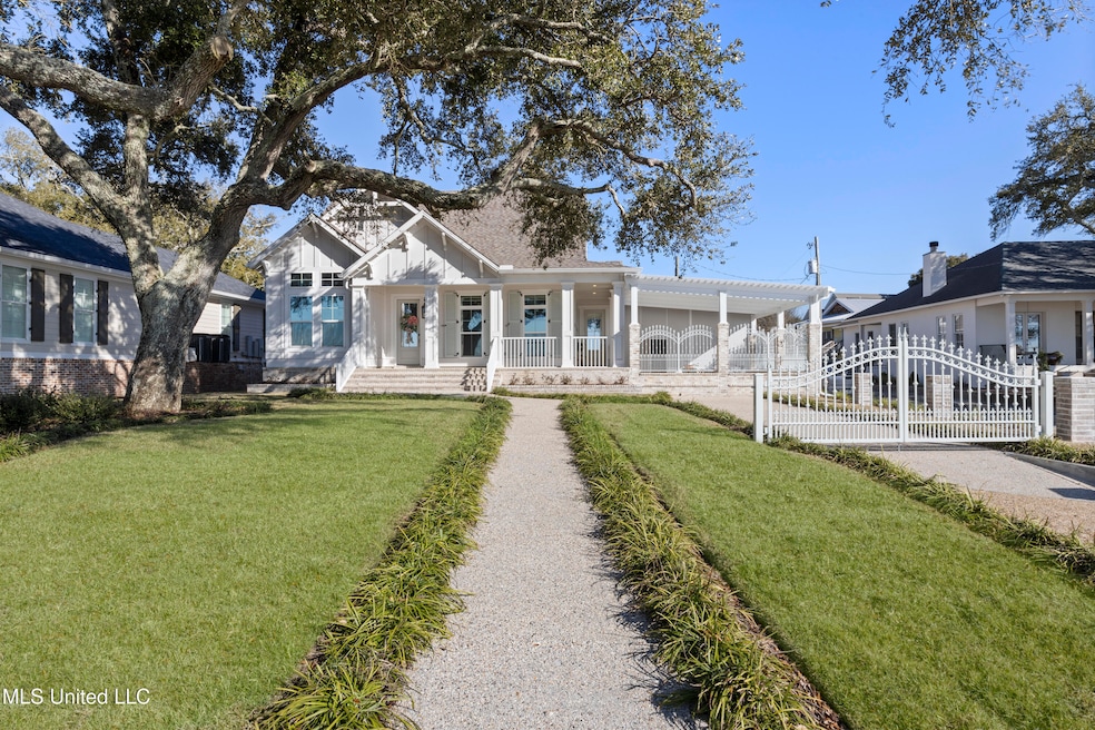 1507 Olive Ave, Gulfport, MS 39501 - photo 1