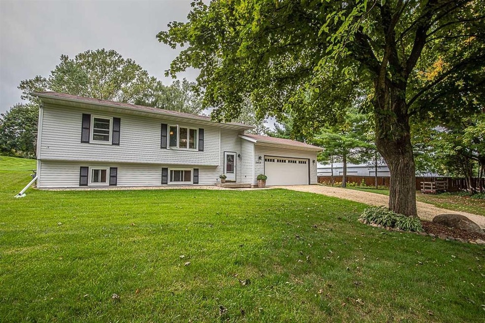 2413 Lisa Ln, Fitchburg, WI 53711 - photo 1