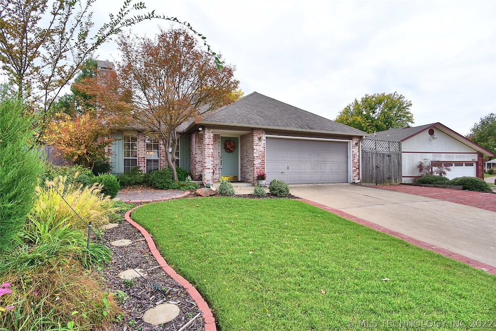 2521 W Kent St, Broken Arrow, OK 74012 - photo 1