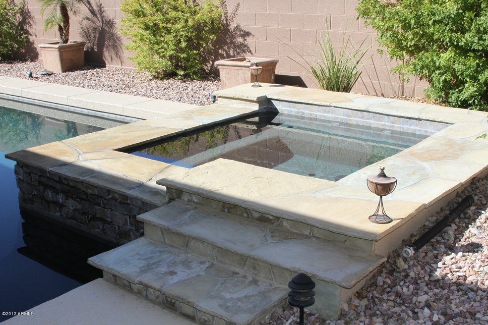 Pool & Spa