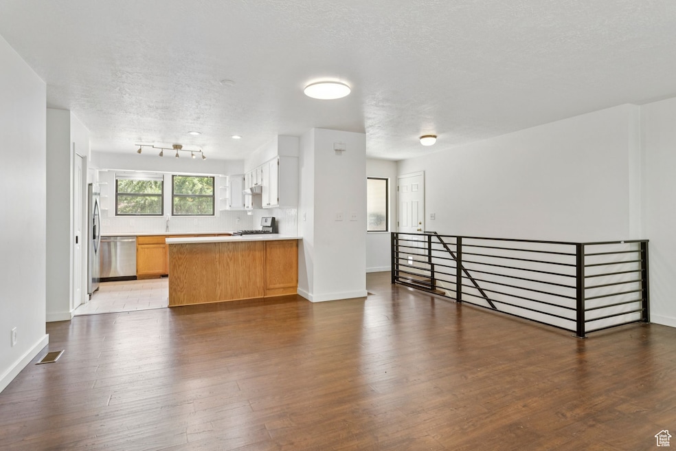 235 E 7615 S, Midvale, UT 84047 - photo 1