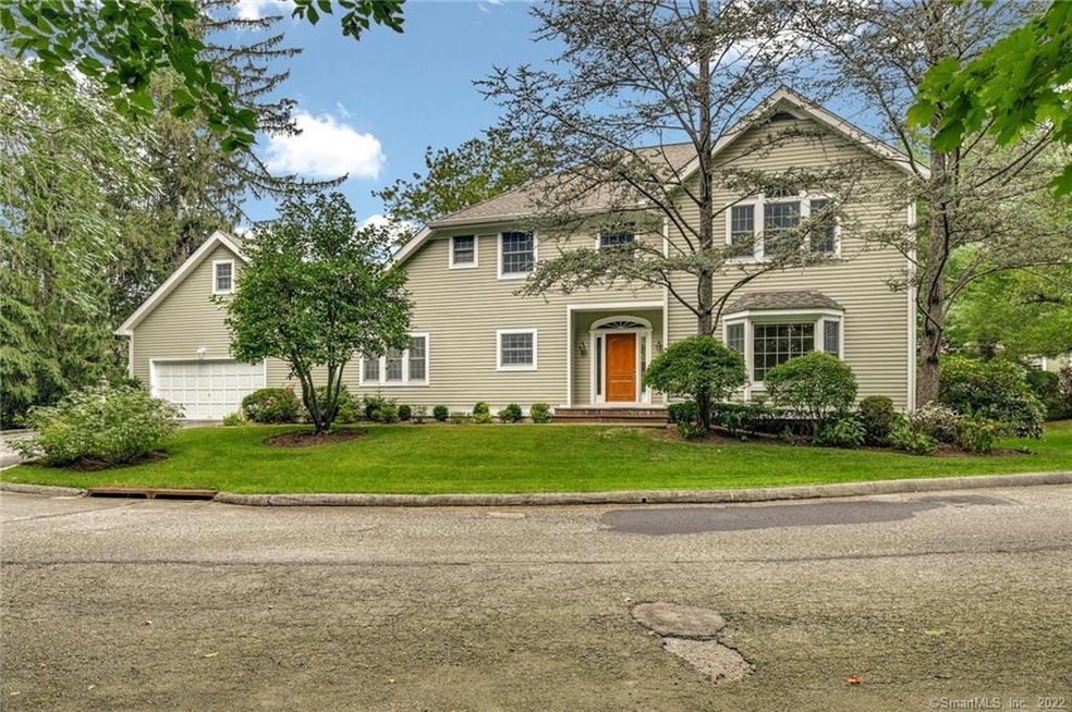 181 Turn of River Rd unit 8, Stamford, CT 06905 - photo 1