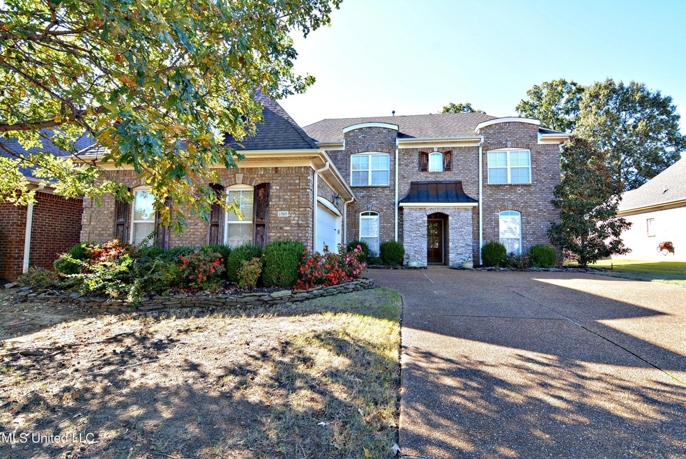 1505 Notting Hill Cove W, Hernando, MS 38632 - photo 1