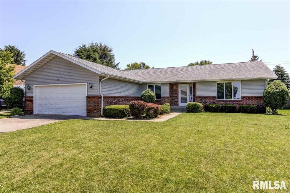 265 Heritage Ave, Lincoln, IL 62656 - photo 1