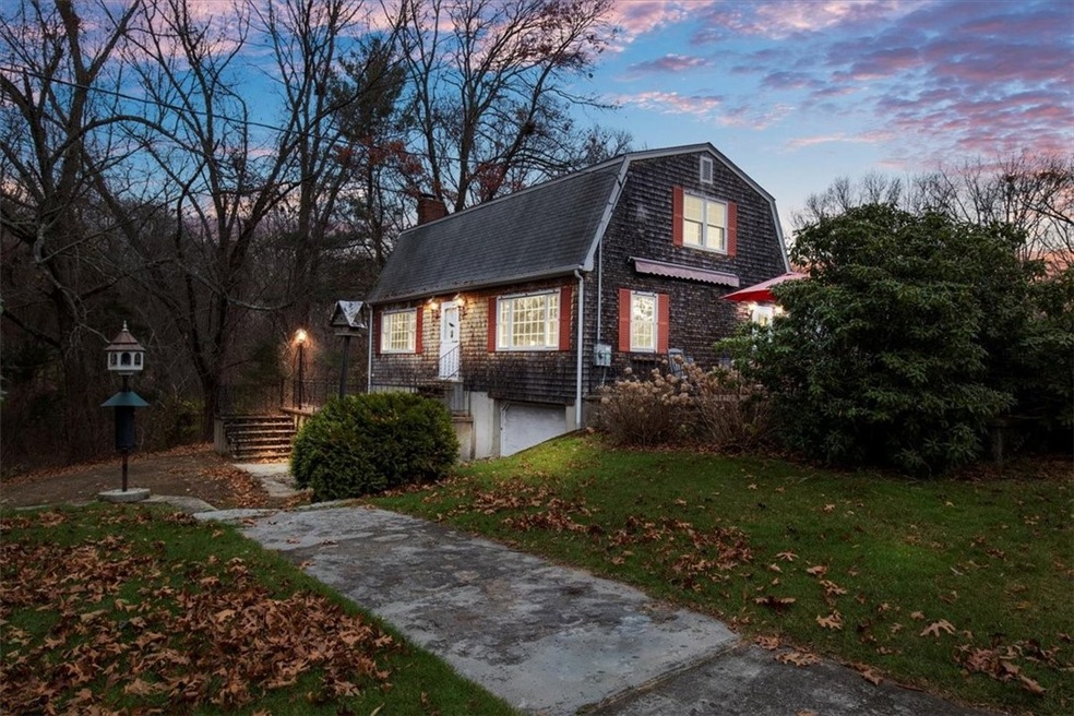 12 Jencks Rd, Cumberland, RI 02864 - photo 1