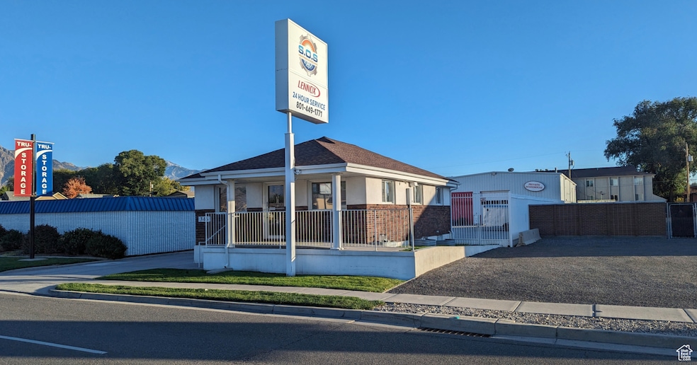 For Sale $4,200,000 • Co-Listing Agent