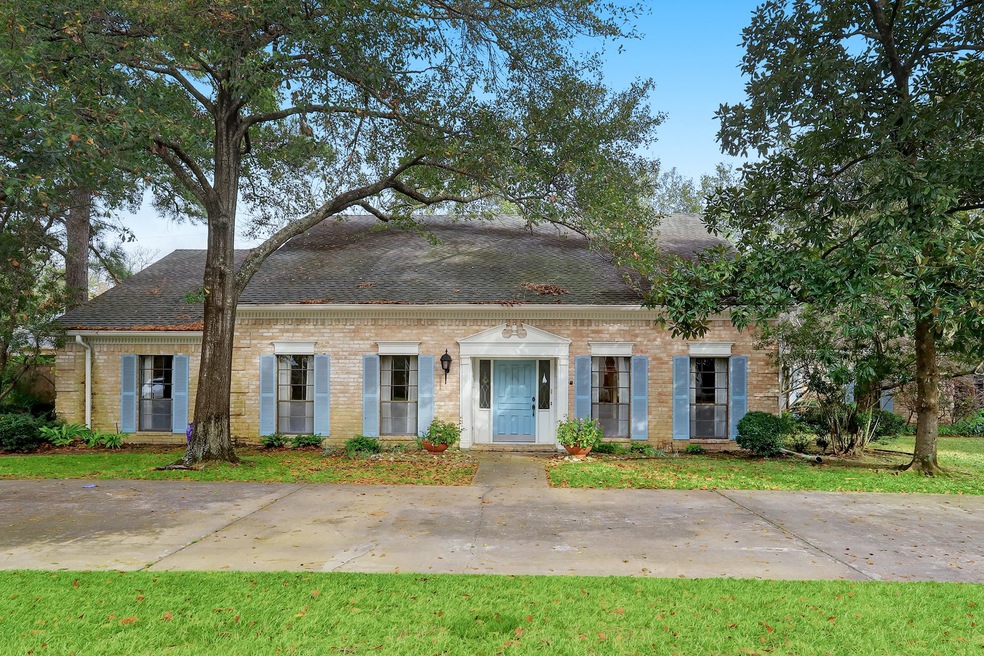 11762 Duart Dr, Houston, TX 77024 - photo 1