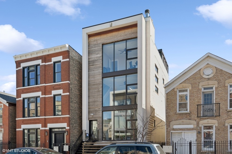 1819 W Augusta Blvd unit 2, Chicago, IL 60622 - photo 1