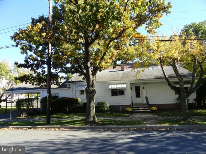 611 Warren Ave, Kingston, PA 18704 - photo 1