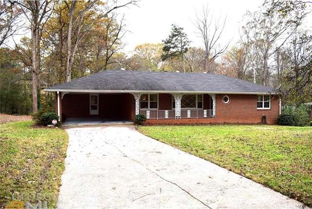 4 Sided Brick Cozy Ranch is Extremely Well Maintai