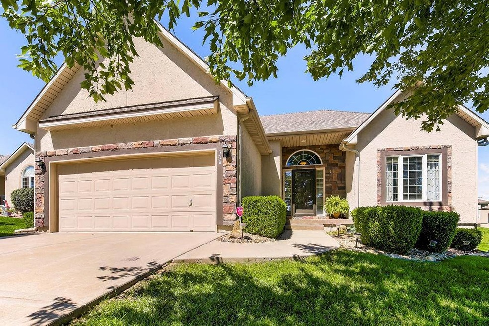 308 Alexander Creek Ct, Raymore, MO 64083 - photo 1