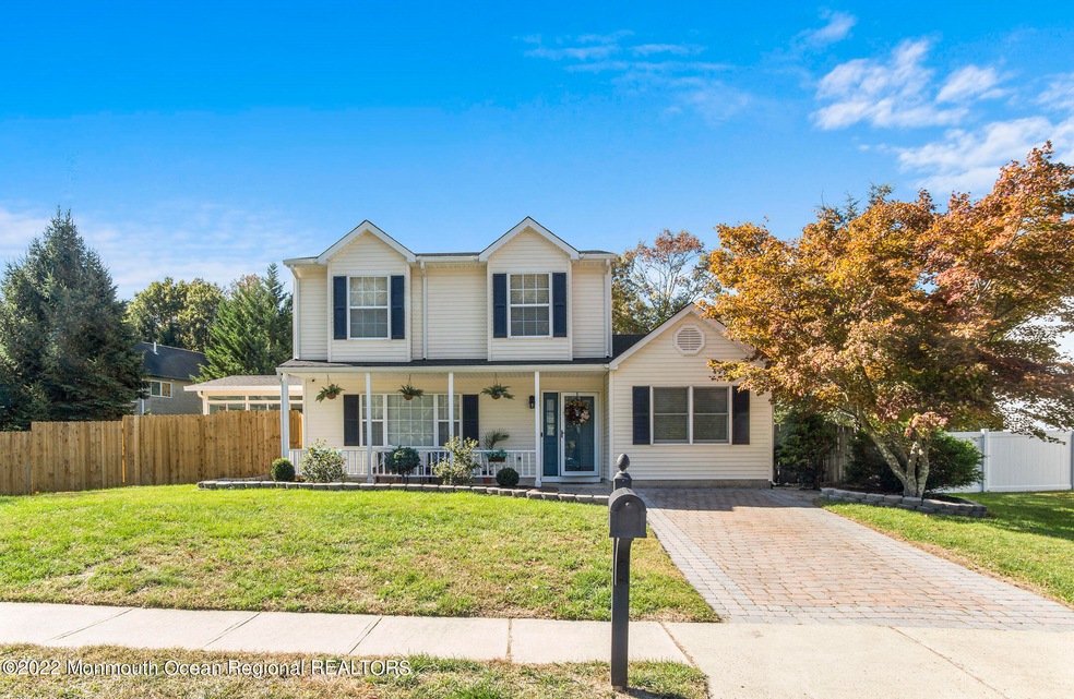 39 Tioga Dr, Howell, NJ 07731 - photo 1